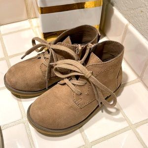 Cat and Jack boys dress tie shoes
